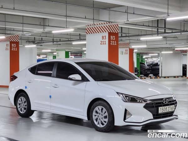 Hyundai Avante AD - 2018 год